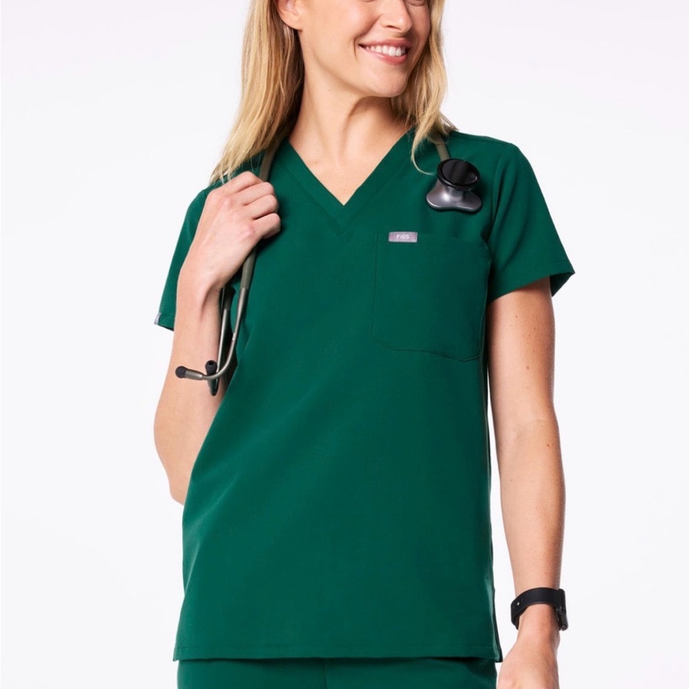 Women's Hunter Green
Catarina Top and Jogger set